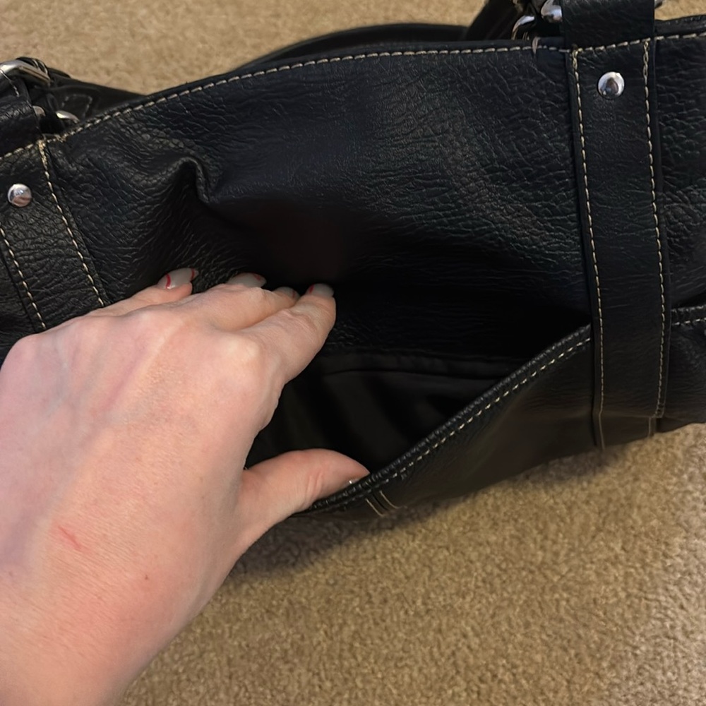 Chaps Black Leather Tote Bag - Picture 3 of 3